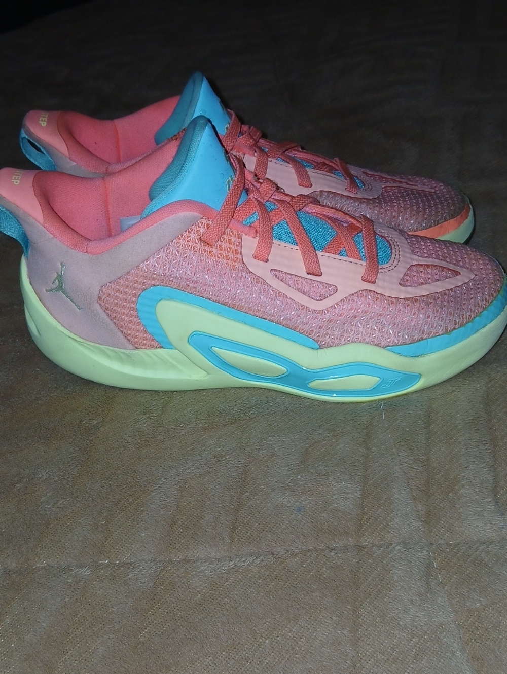 Unisex Youth Air Jordan Tatum 1 Low Pink Lemonade Sz: 3Y